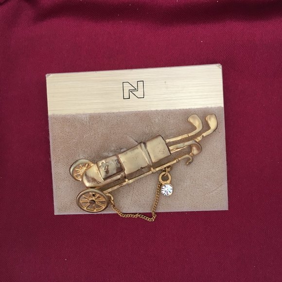 Fashion Golf Brooch - Picture 1 of 2